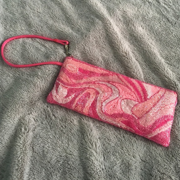 Pink beaded evening purse / wristlet