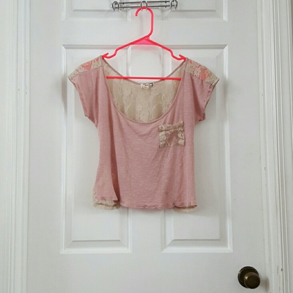 Light pink t shirt