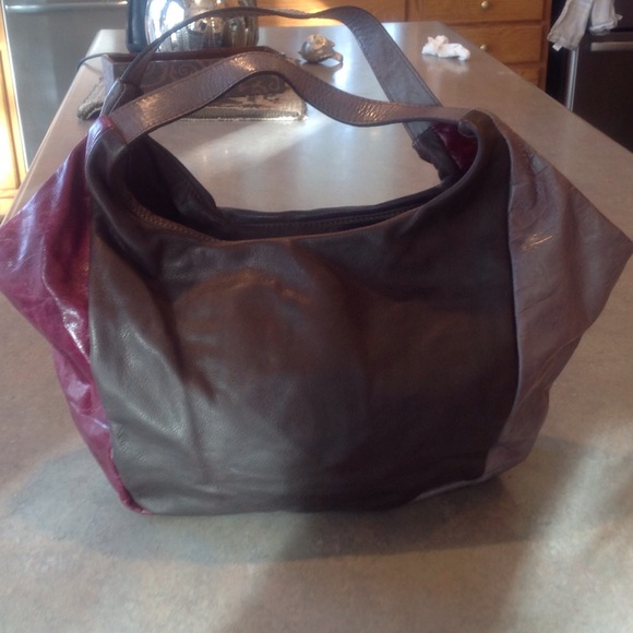 Hobo handbag