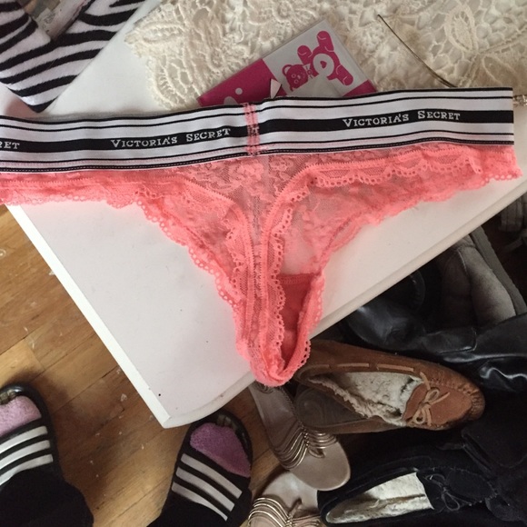 NEVER WORN, VS thong