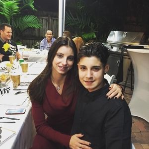 Meet your Posher, Roberto manuel