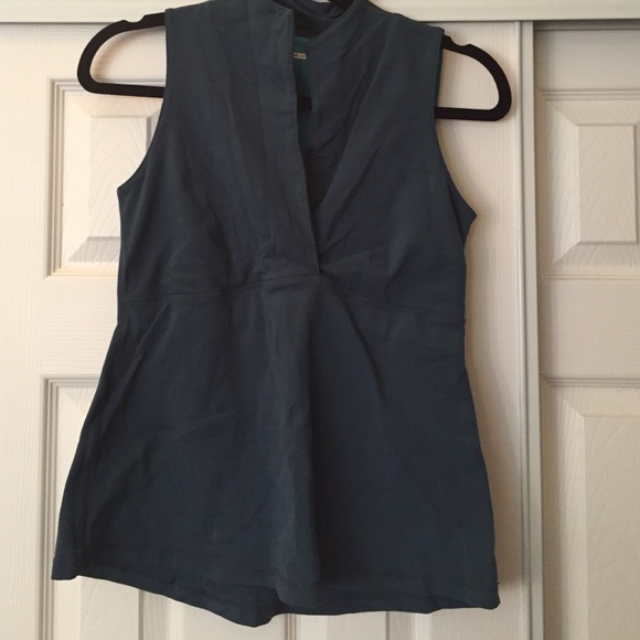 Teal lululemon tank!