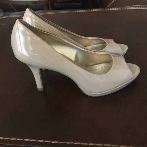 Bandolino Shoes - Bandolino Heels- Open Toe