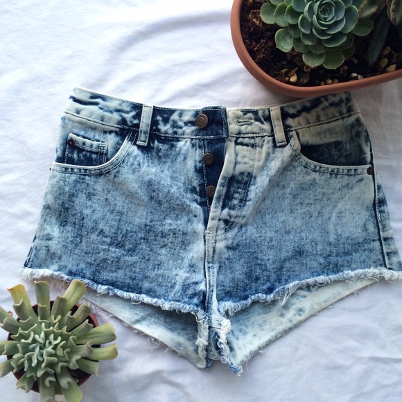 ✖️SOLD✖️Top Shop Acid Wash Denim HighWaisted
