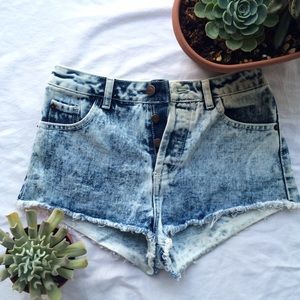 ✖️SOLD✖️Top Shop Acid Wash Denim HighWaisted