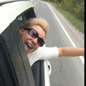 Meet your Posher, Julie