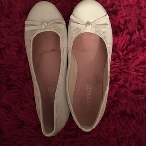 White flats