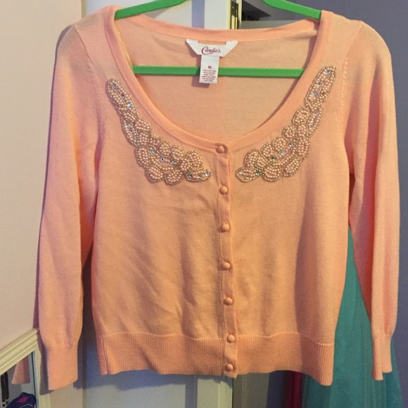 Cardigan sweater