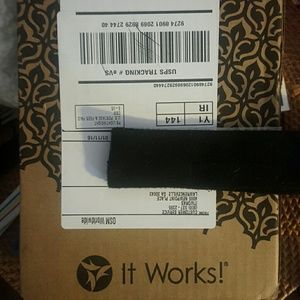 4 wraps from the famous It Works!