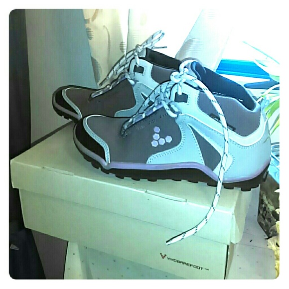 ?? Vivobarefoot synthetic boots ??