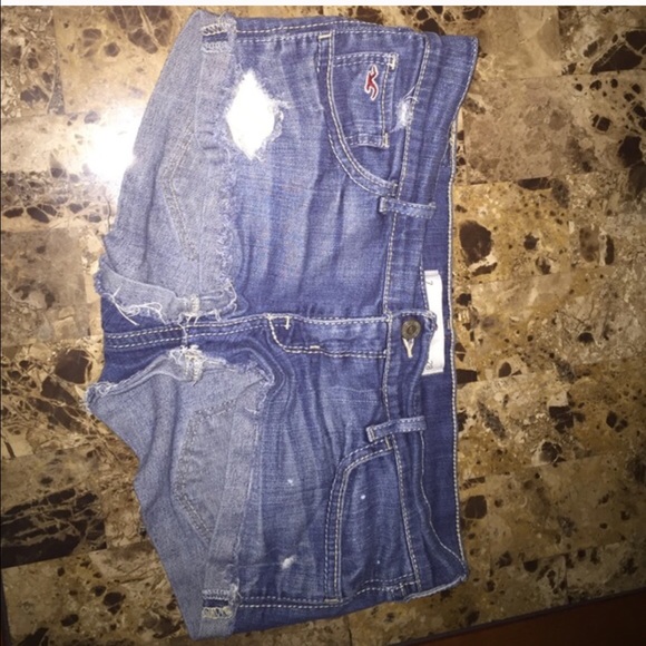 Beautiful dark distressed jean shorts!