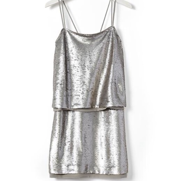 🎉🎉host pick🎉🎉Strapping sequin dress - Picture 4 of 4