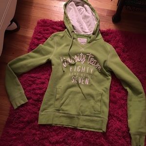 Really Comfortable sweeter