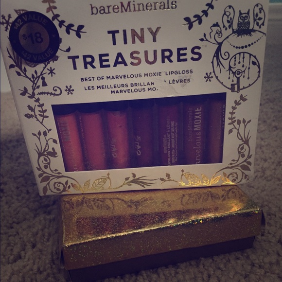 Brand new 7 lipgloss bundle