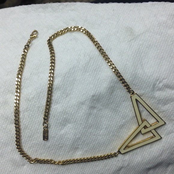 Monet necklace