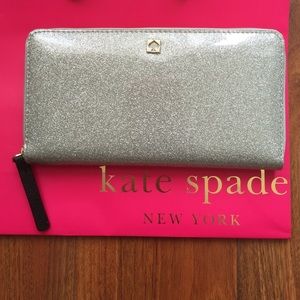 **SOLD**NWT Kate Spade Mavis Street Wallet