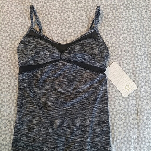 Lululemon Drop It Like It's Hot Active Wear