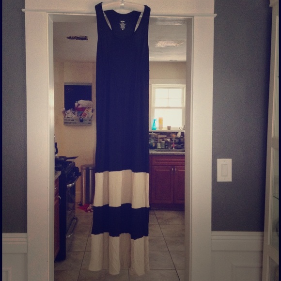 Racerback Maxi
