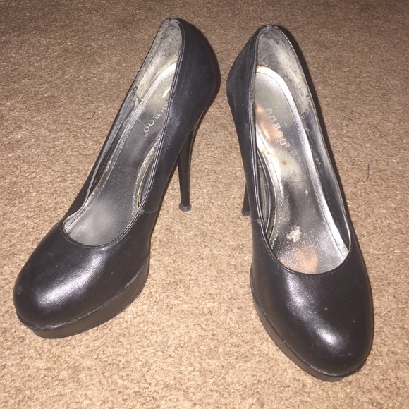 Plain black heels