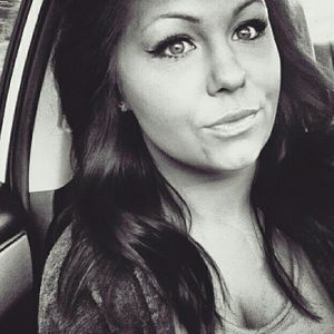 Meet your Posher, Brianna