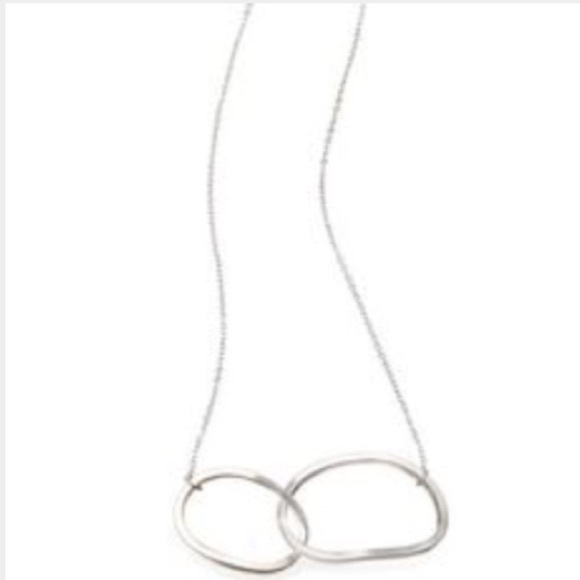 1 Hour Sale Chloe + Isabel Interlocking Necklace - Picture 2 of 2