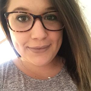 Meet your Posher, Anastasia