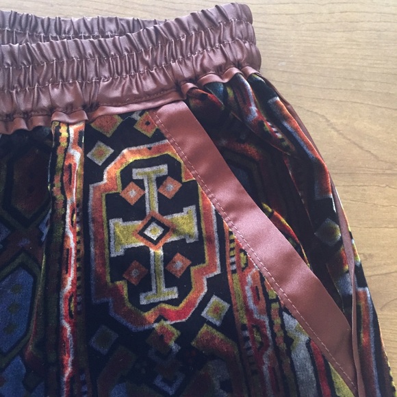 Velour Printed Trouser - Picture 3 of 4