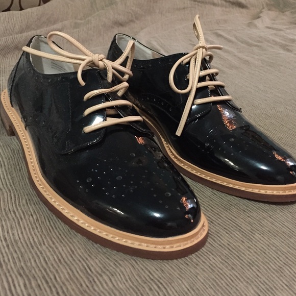 Unworn Black and Tan Halogen shoes