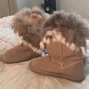 Fancy nude fur boots