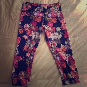 Floral onzie yoga crops