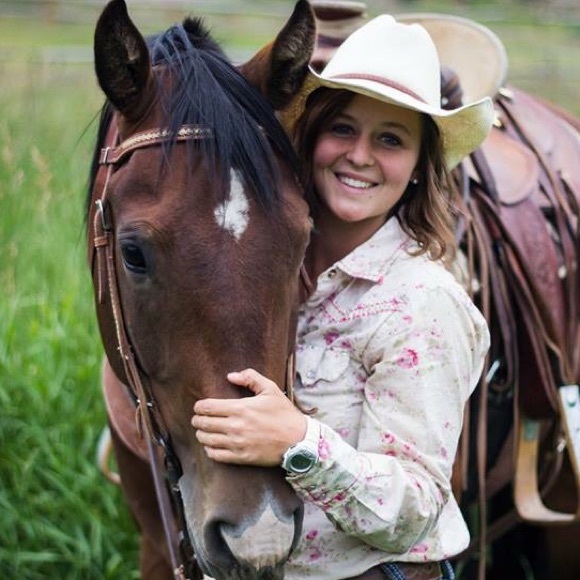 Meet your Posher, Alex - Picture 2 of 3