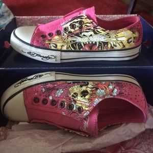 Size 6 Ed Hardy slip on sneakers