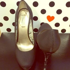 BOGO half off!! Rachel Roy Detailed Black Pumps