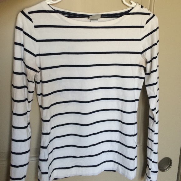 Striped h&m shirt with button details