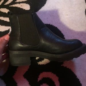 Chunky Chelsea Boot