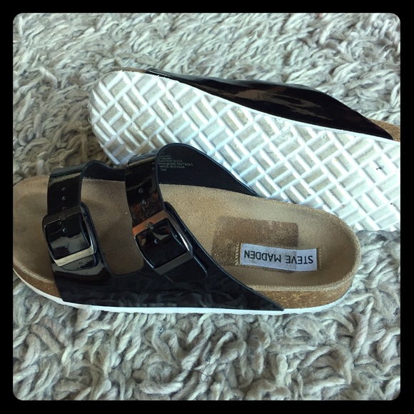 Steve Madden sandal