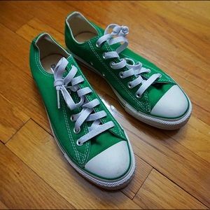 Converse All Star Women's Size 6