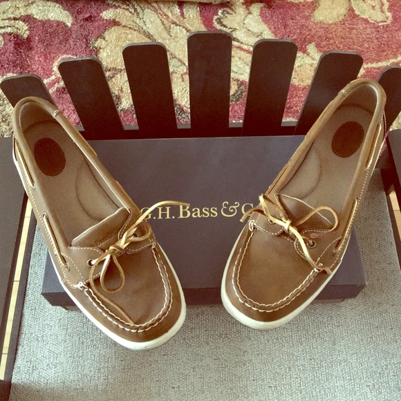 Bass Shoes - G.H.BASS size 11 boat shoe.