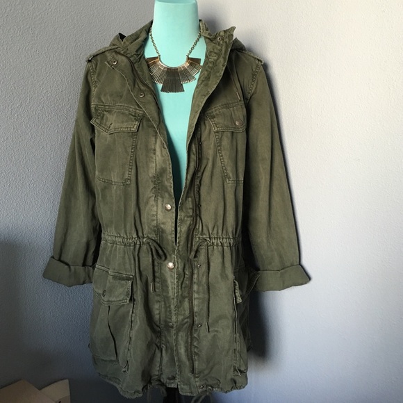 Aritzia Jackets & Blazers - ARITZIA Talula Anorak LOWEST PRICE