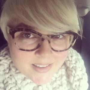 Meet your Posher, Desiree