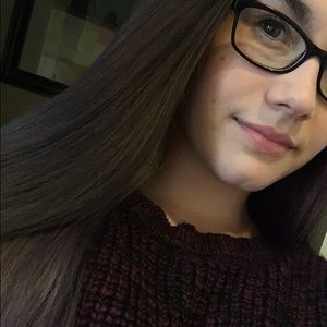 Meet your Posher, Lydia