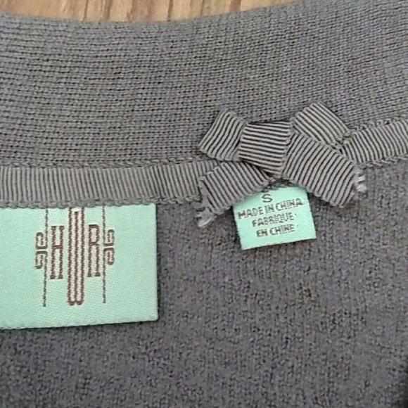 Super Unique Sweater with Scarf Accent - Picture 4 of 4