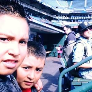 Meet your Posher, Efren orlando