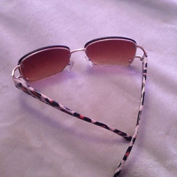 Animal print sunglasses