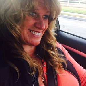 Meet your Posher, Karon