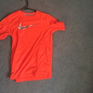 Nike tee shirt worn 2x