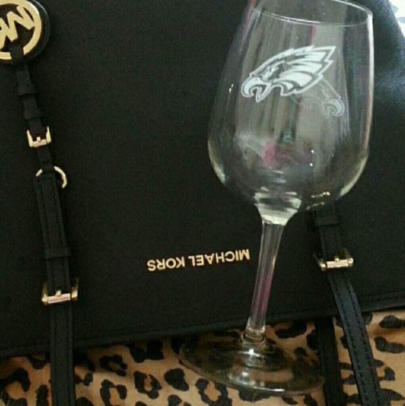NFL Philadelphia Eagles wine glass