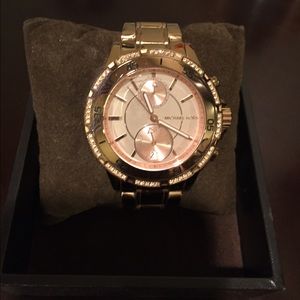 Michael Kors rose gold watch