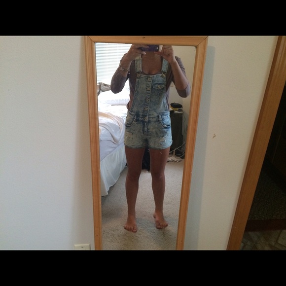 Denim short-overalls - Picture 2 of 3
