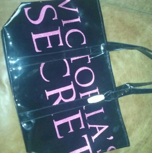 NWT VS LARGE EXCLUSIVE TOTE BUNDLE - Picture 2 of 4